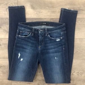 Joe’s Jeans- Fit SKINNY- sz 27